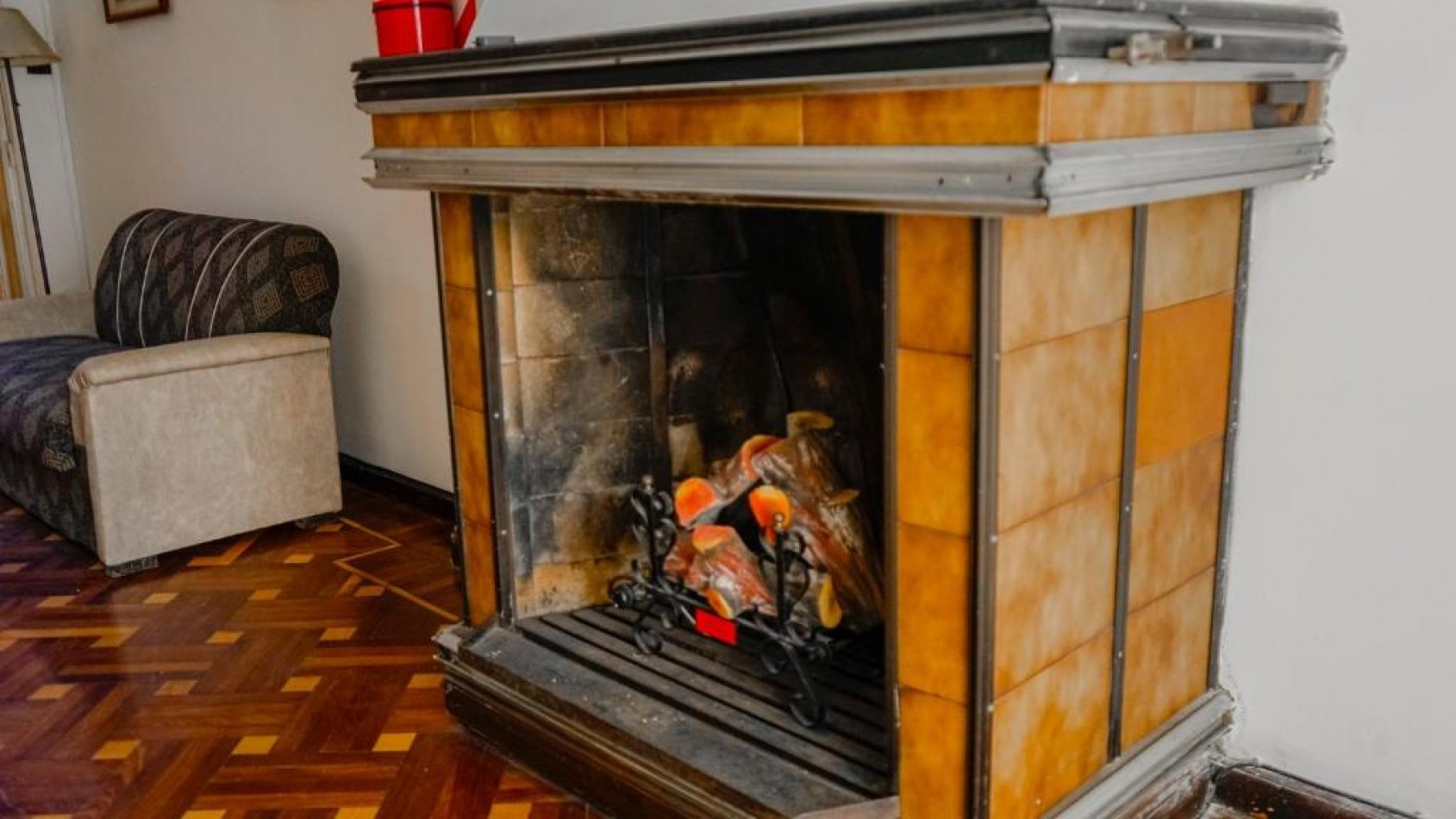 Departamento con local Comercial OPORTUNIDAD