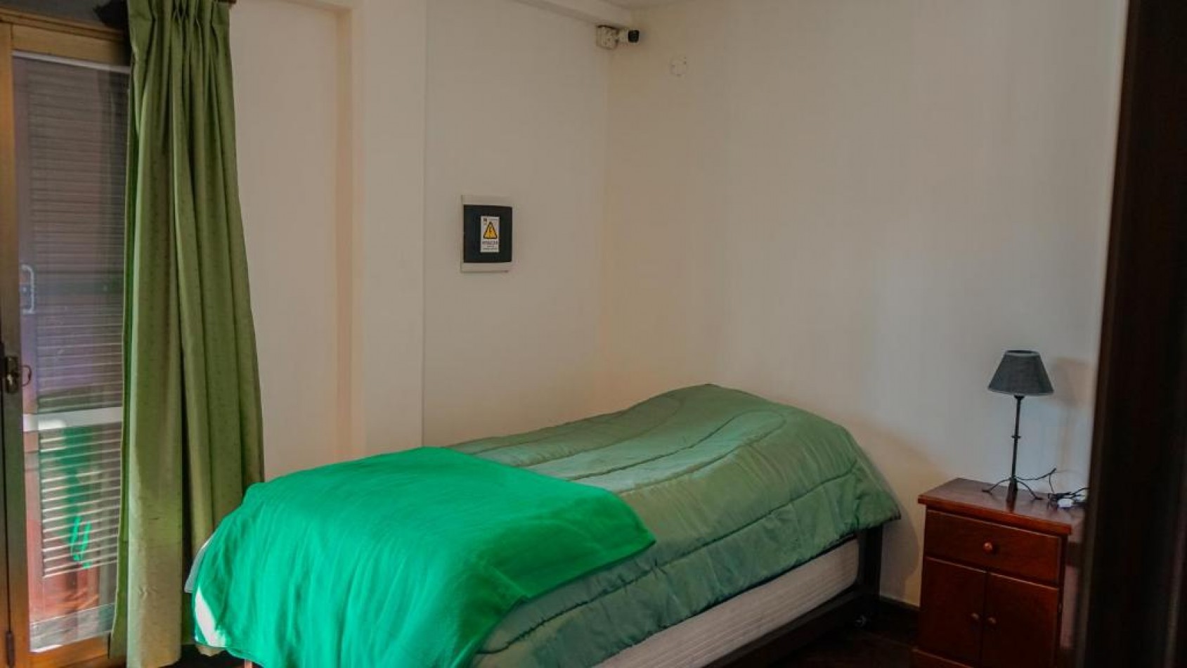 Departamento con local Comercial OPORTUNIDAD