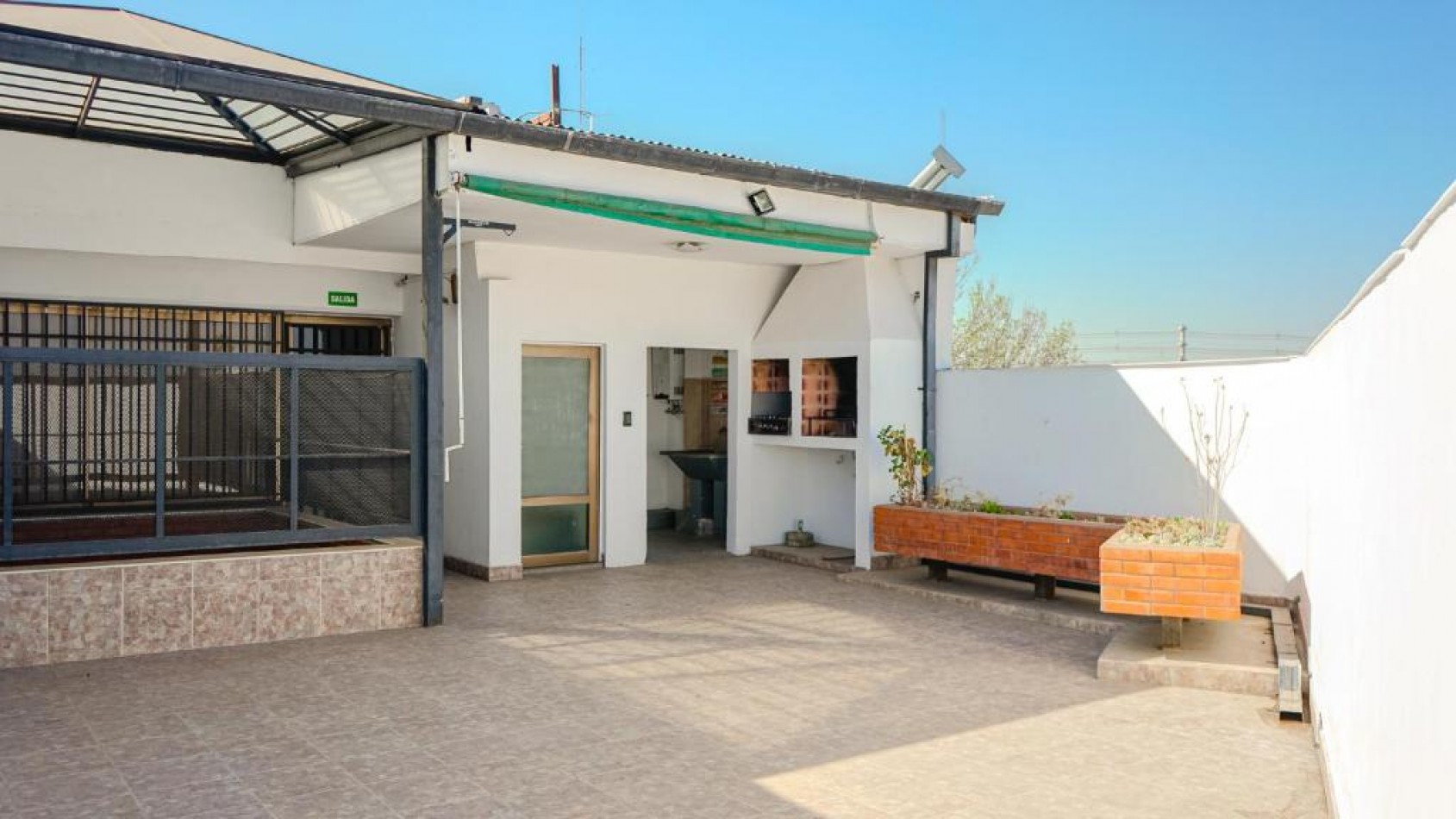 Departamento con local Comercial OPORTUNIDAD