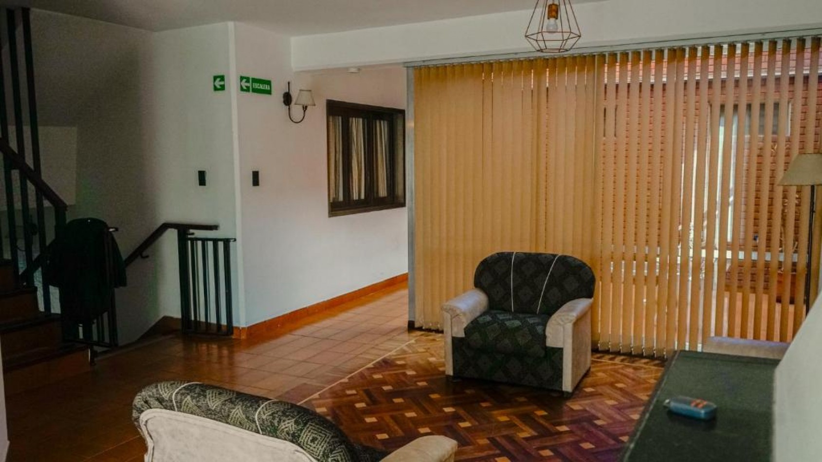 Departamento con local Comercial OPORTUNIDAD