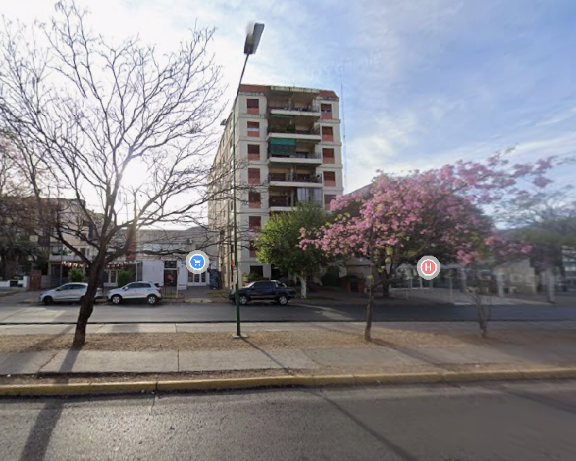 AV. Bicentenario Depto. 3 Habitaciones Sobre Avenida
