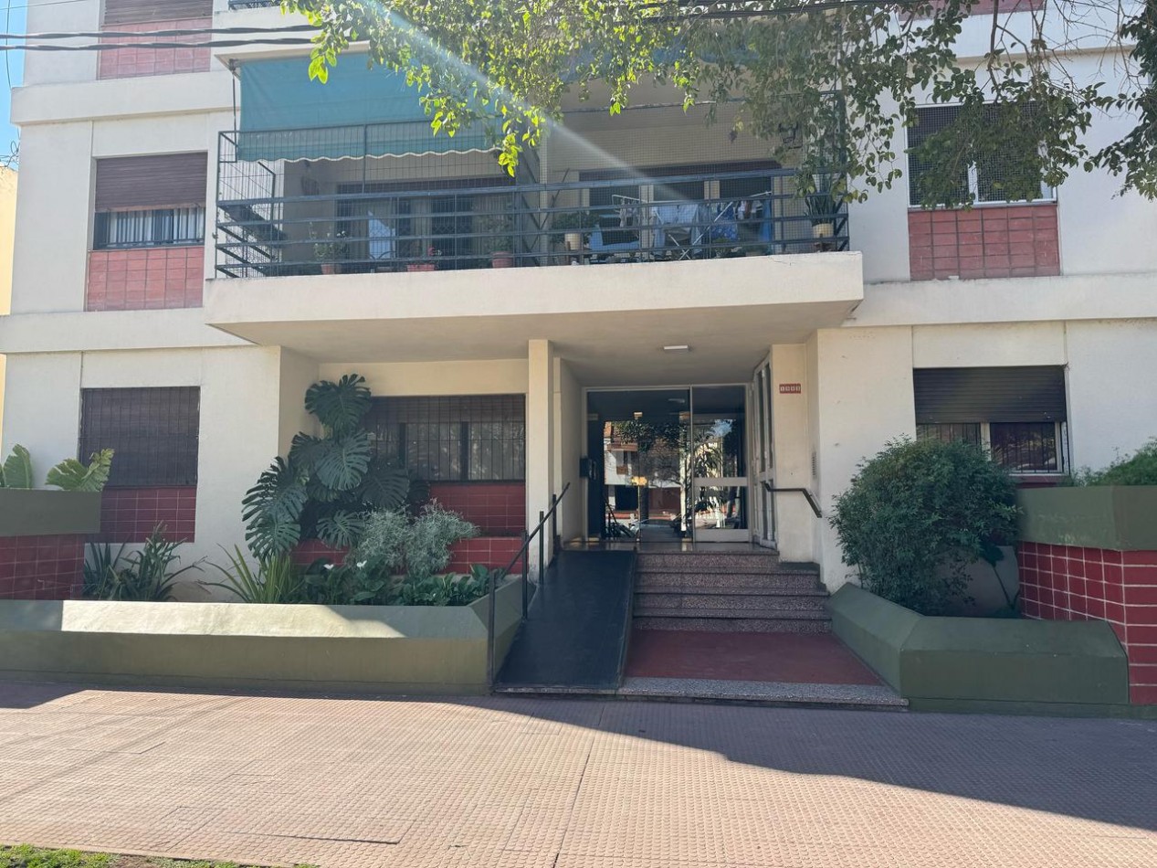 AV. Bicentenario Depto. 3 Habitaciones Sobre Avenida