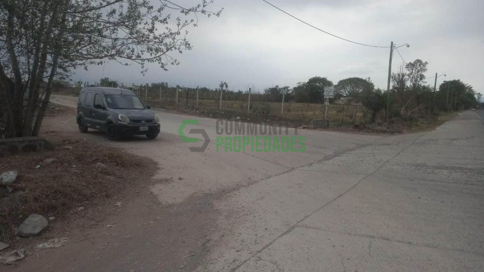 SE VENDE 1 Hectarea en El encon a 200 mts de RN 51