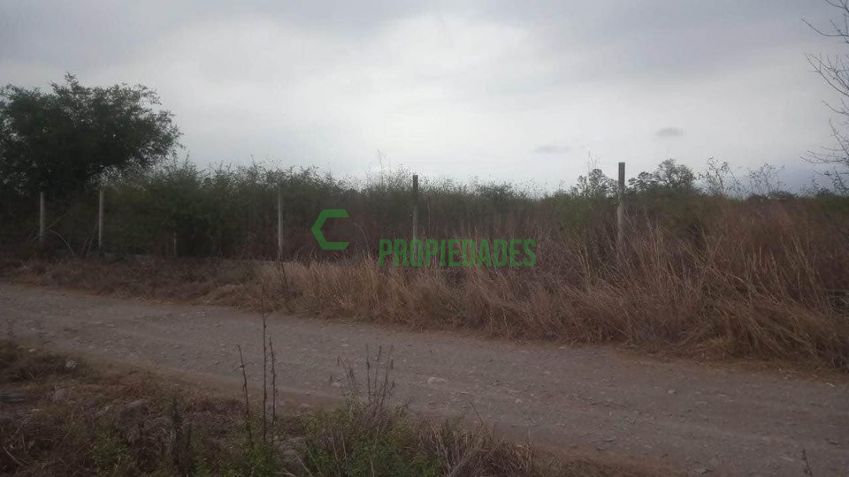 SE VENDE 1 Hectarea en El encon a 200 mts de RN 51